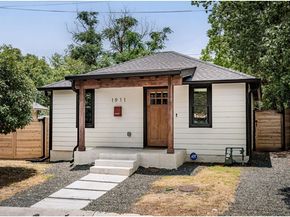 1911 College ROW, Austin TX 78702
