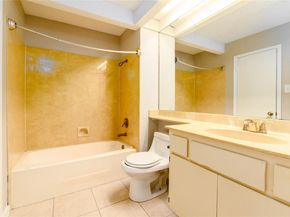 1748 Ohlen RD 3, Austin TX 78757