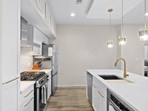 1600 Barton Springs RD 4205, Austin TX 78704