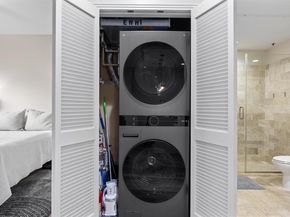 1600 Barton Springs RD 4205, Austin TX 78704