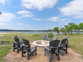 5921 Hi Line RD 1303, Austin TX 78734
