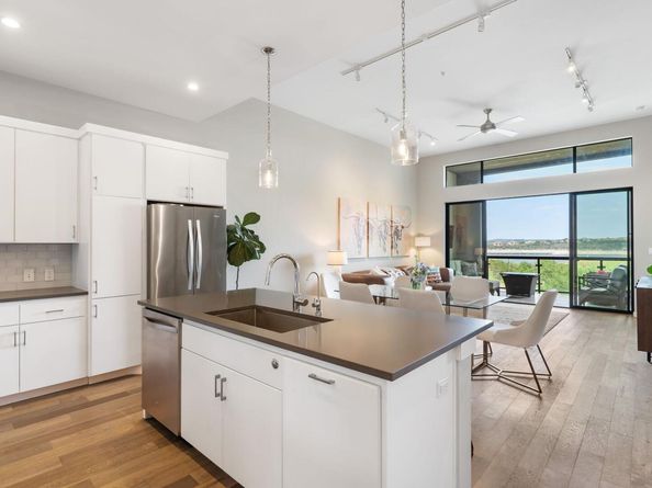 5921 Hi Line RD 1303, Austin TX 78734