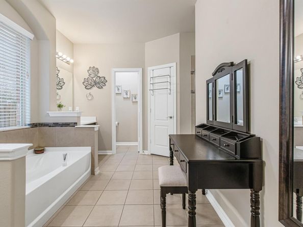 1366 Red Stag PL, Round Rock TX 78665