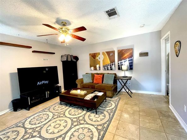 13242 Kerrville Folkway, Austin TX 78729