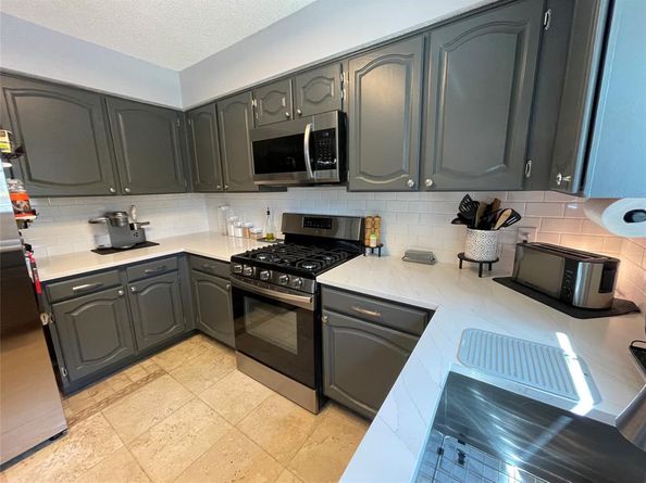 13242 Kerrville Folkway, Austin TX 78729