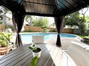 13242 Kerrville Folkway, Austin TX 78729