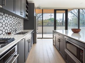 1600 S 1st ST 219, Austin TX 78704
