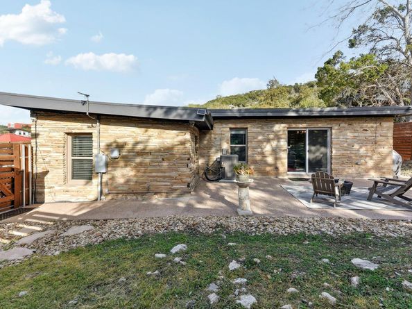 7067 Comanche TRL, Austin TX 78732