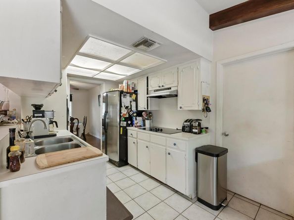 3916 Knollwood DR, Austin TX 78731