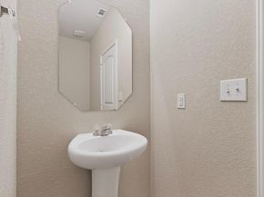 5905 Diamondleaf BND, Austin TX 78724