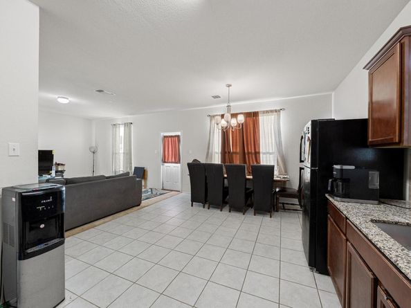 204 Perugia ST, Liberty Hill TX 78642
