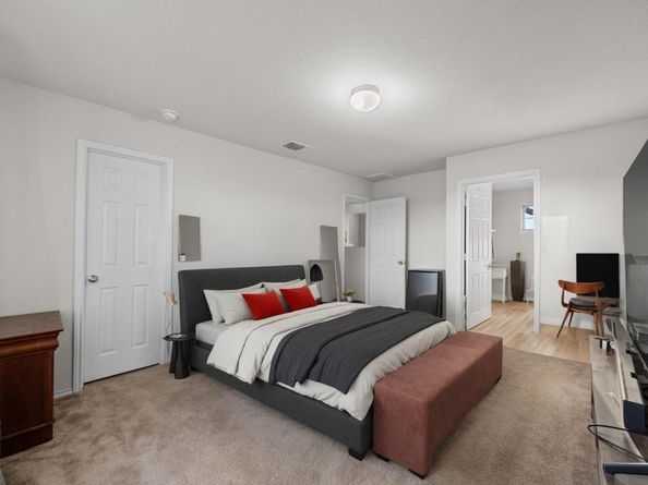 204 Perugia ST, Liberty Hill TX 78642