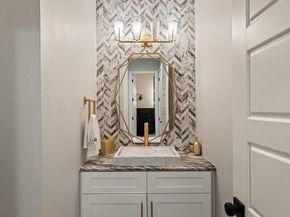 3018 Sunridge DR 8, Austin TX 78741
