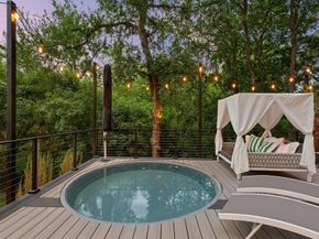 3018 Sunridge DR 8, Austin TX 78741