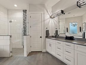 3018 Sunridge DR 8, Austin TX 78741