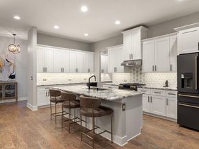 3018 Sunridge DR 8, Austin TX 78741