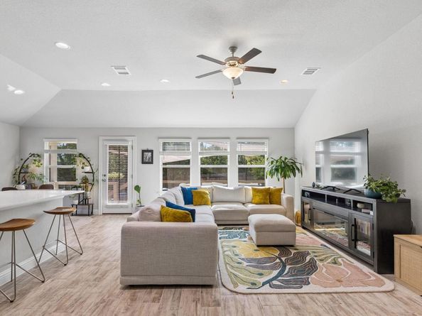21607 Oregon LN, Lago Vista TX 78645