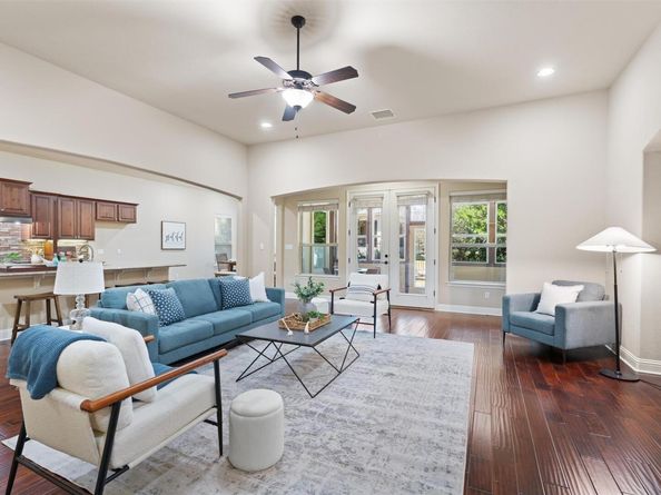 1913 Harvest Dance DR, Leander TX 78641