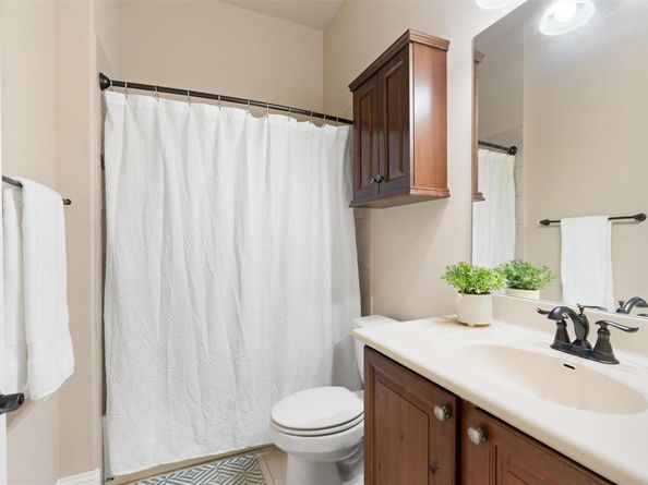 1913 Harvest Dance DR, Leander TX 78641