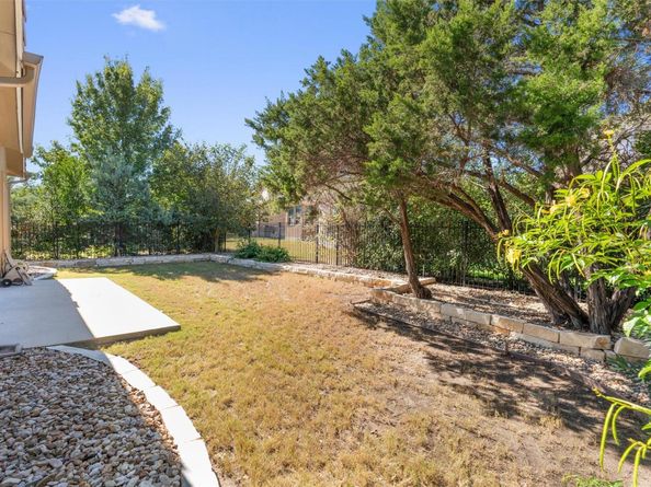1913 Harvest Dance DR, Leander TX 78641