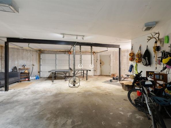 2602 Douglas ST, Austin TX 78741