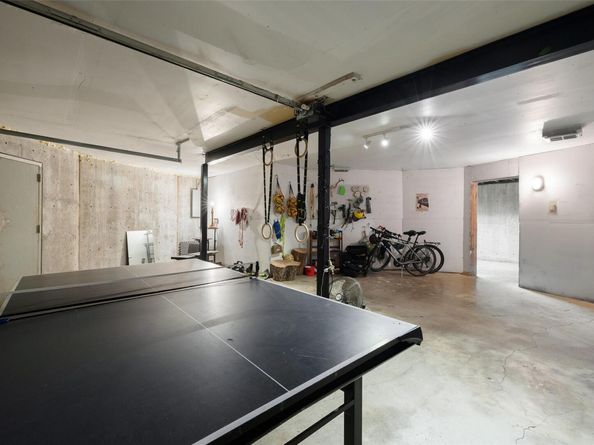 2602 Douglas ST, Austin TX 78741