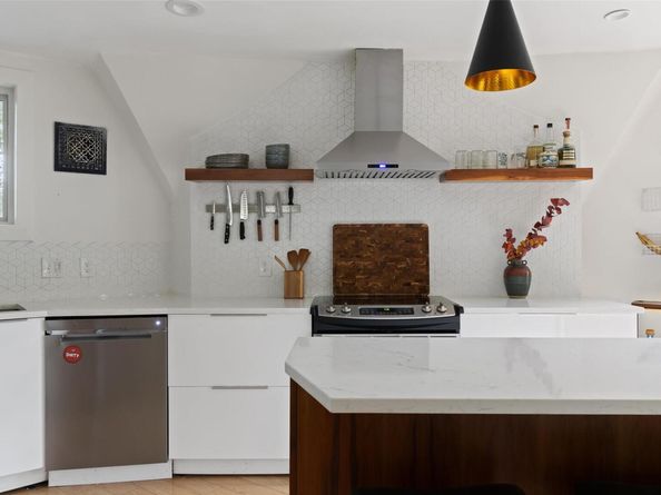 2602 Douglas ST, Austin TX 78741