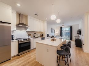 1701 Simond Ave 513, Austin TX 78723