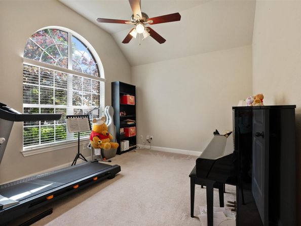 4205 Woodhaven TRL, Round Rock TX 78665