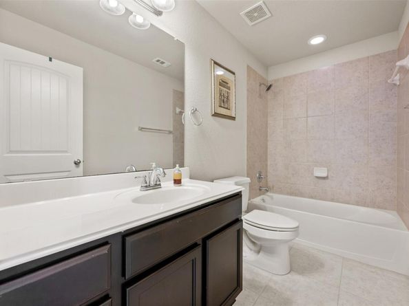 4205 Woodhaven TRL, Round Rock TX 78665