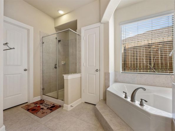 4205 Woodhaven TRL, Round Rock TX 78665