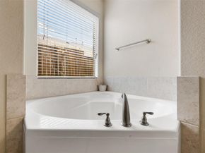 4205 Woodhaven TRL, Round Rock TX 78665