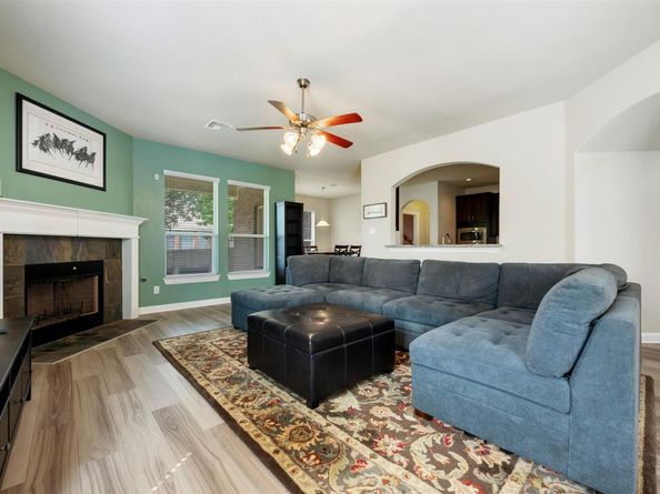 4205 Woodhaven TRL, Round Rock TX 78665