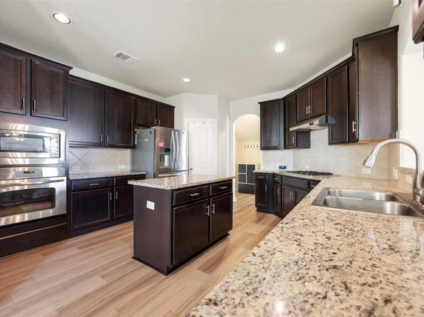 4205 Woodhaven TRL, Round Rock TX 78665