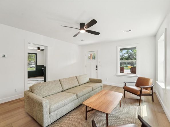 2312 Canterbury ST A & B, Austin TX 78702