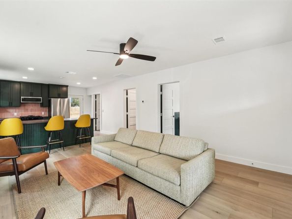 2312 Canterbury ST A & B, Austin TX 78702