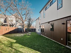 3209 Dolphin Dr 2, Austin TX 78704