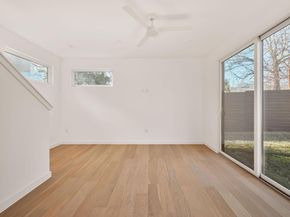 3209 Dolphin Dr 2, Austin TX 78704