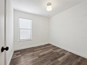 300 Tilbury LN, Austin TX 78745