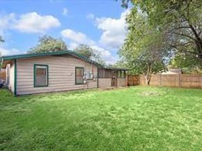 300 Tilbury LN, Austin TX 78745