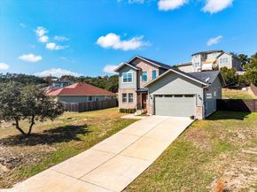 712 Newport DR, Spicewood TX 78669