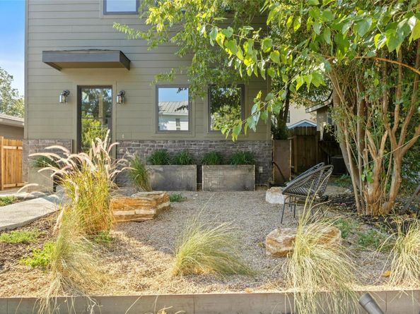 2305 E 21st ST 2, Austin TX 78722