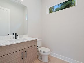 1135 Salina ST, Austin TX 78702