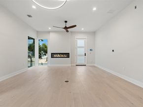 1135 Salina ST, Austin TX 78702