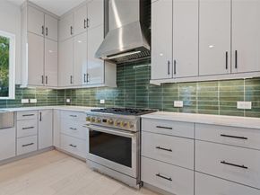 1135 Salina ST, Austin TX 78702