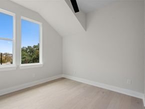 1135 Salina ST, Austin TX 78702