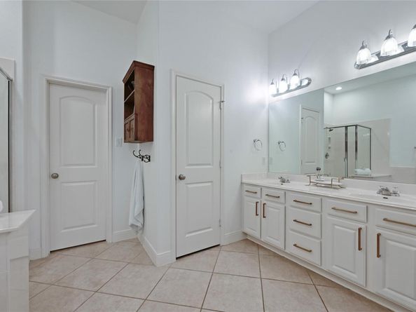2210 Onion Creek PKWY 904, Austin TX 78747