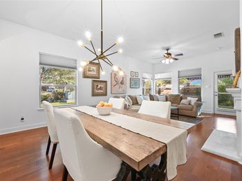 2210 Onion Creek PKWY
