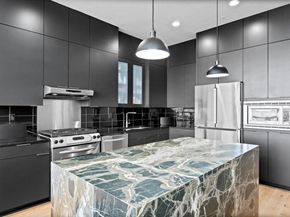 555 E 5th ST 521, Austin TX 78701