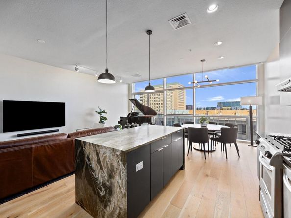 555 E 5th ST 521, Austin TX 78701